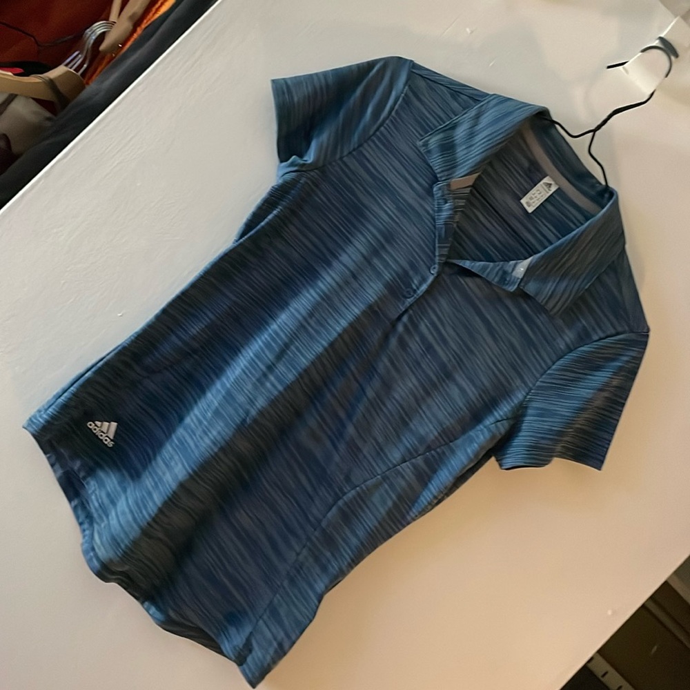 Adidas XS golf t-shirt